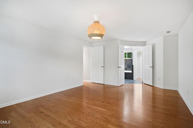 101 Pinehill Way, Cary, NC 27513