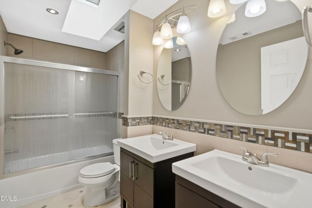 101 Pinehill Way, Cary, NC 27513