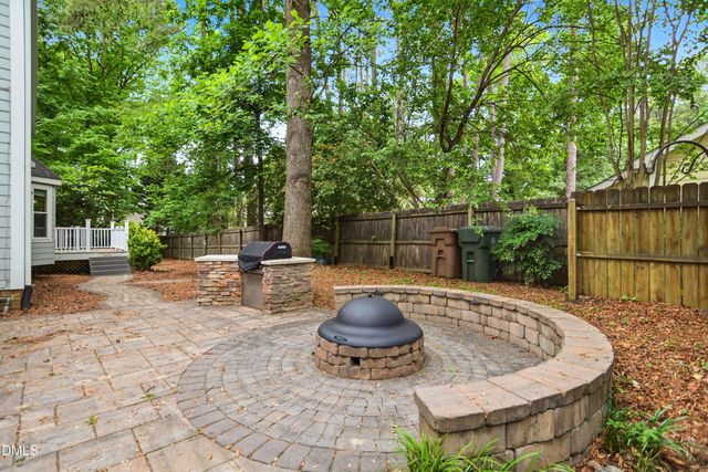 101 Pinehill Way, Cary, NC 27513