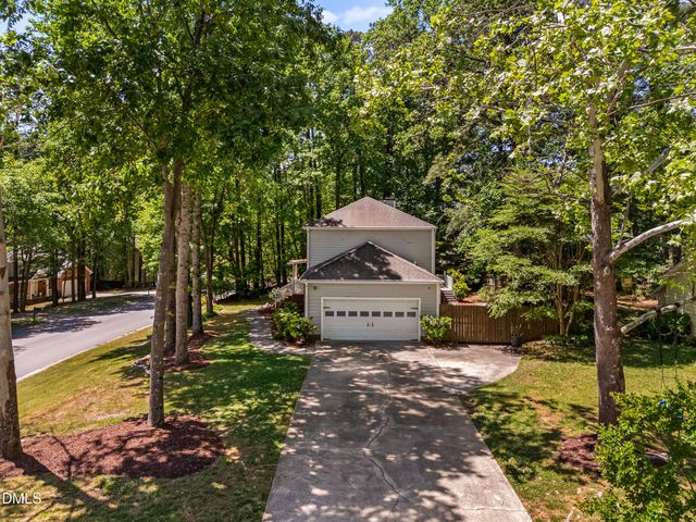 101 Pinehill Way, Cary, NC 27513