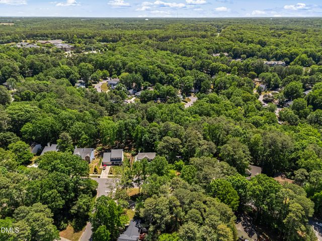 101 Pinehill Way, Cary, NC 27513