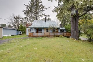 4311 K Place, Seaview, WA 98644