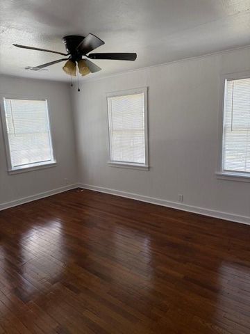 114 Colorado Street, League City, TX 77573