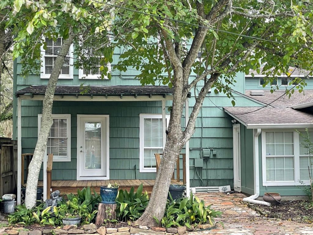 114 Colorado Street, League City, TX 77573