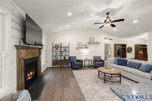 2803 Preston Park Way, Sandy Hook, VA 23153