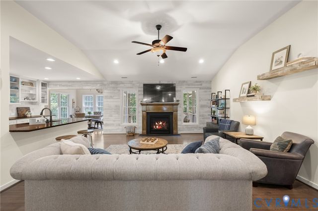 2803 Preston Park Way, Sandy Hook, VA 23153