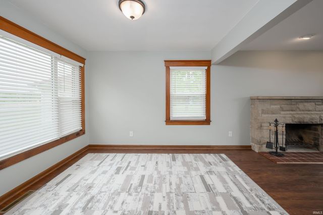 10814 Lower Huntington Road, Roanoke, IN 46783