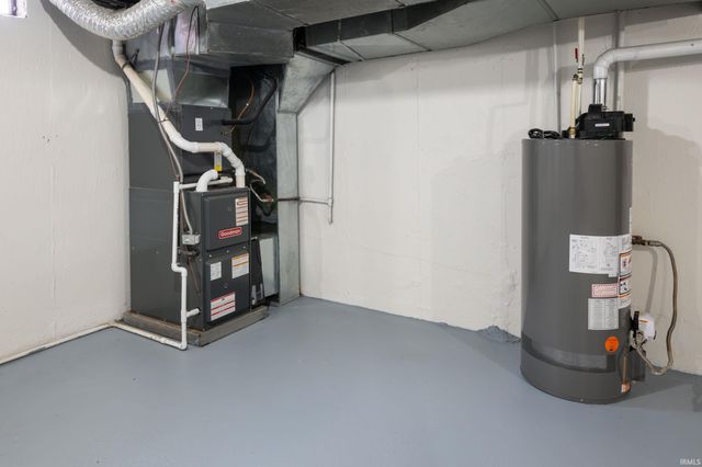 10814 Lower Huntington Road, Roanoke, IN 46783