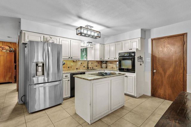 1847 County Road 4205, Bonham, TX 75418