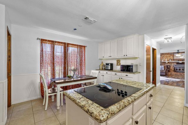 1847 County Road 4205, Bonham, TX 75418