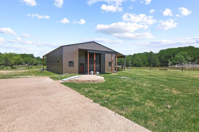 1847 County Road 4205, Bonham, TX 75418
