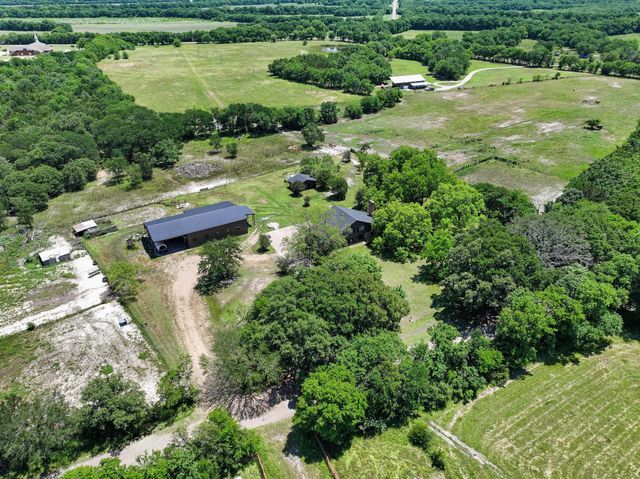 1847 County Road 4205, Bonham, TX 75418