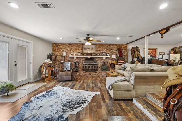 1847 County Road 4205, Bonham, TX 75418