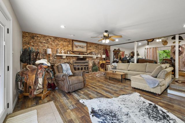 1847 County Road 4205, Bonham, TX 75418