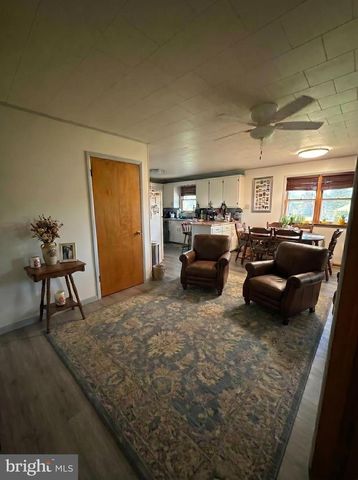 890 STONEY POINT RD, East Berlin, PA 17316