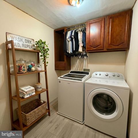 890 STONEY POINT RD, East Berlin, PA 17316
