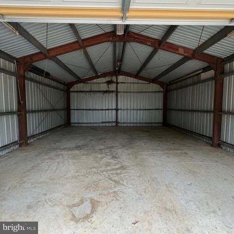 890 STONEY POINT RD, East Berlin, PA 17316