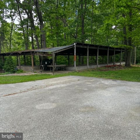 890 STONEY POINT RD, East Berlin, PA 17316