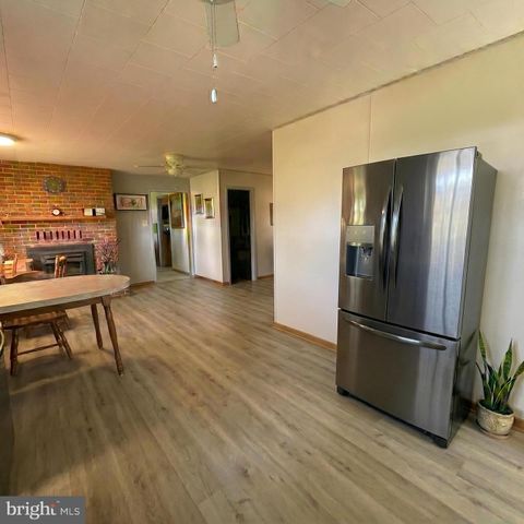 890 STONEY POINT RD, East Berlin, PA 17316