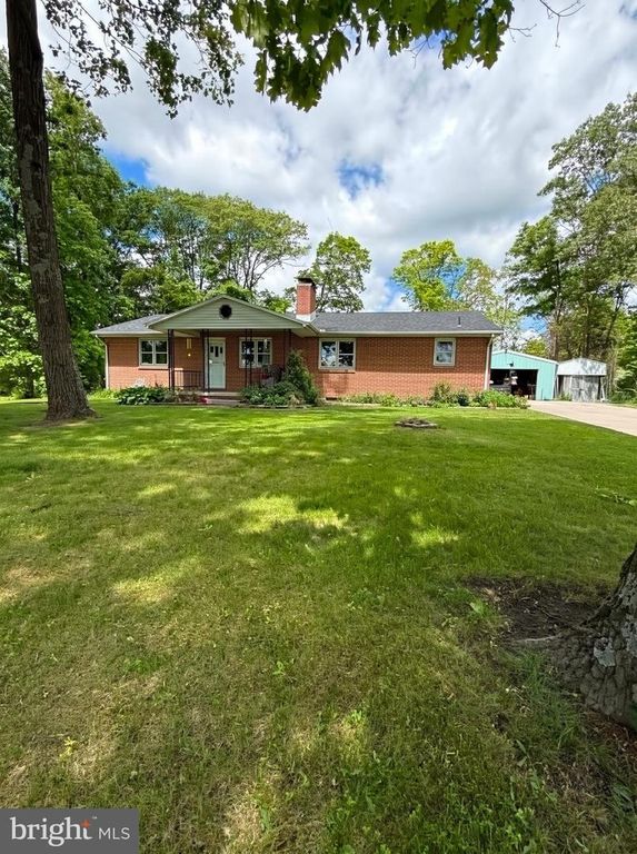 890 STONEY POINT RD, East Berlin, PA 17316