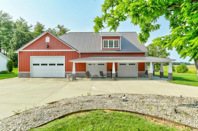 32 Hevron Road, Santa Claus, IN 47579