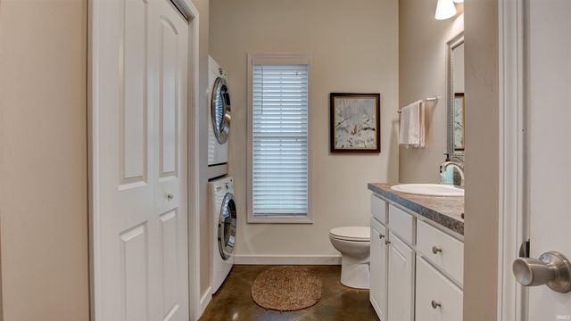 32 Hevron Road, Santa Claus, IN 47579