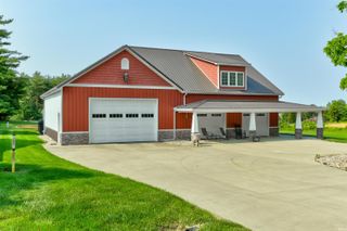 32 Hevron Road, Santa Claus, IN 47579