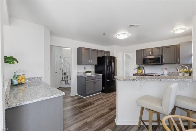 813 Sheffield ST, Hampton, VA 23666