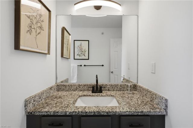 813 Sheffield ST, Hampton, VA 23666