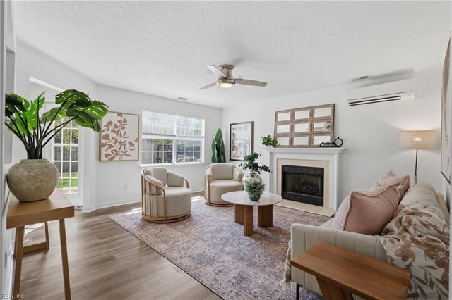 813 Sheffield ST, Hampton, VA 23666