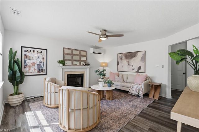 813 Sheffield ST, Hampton, VA 23666