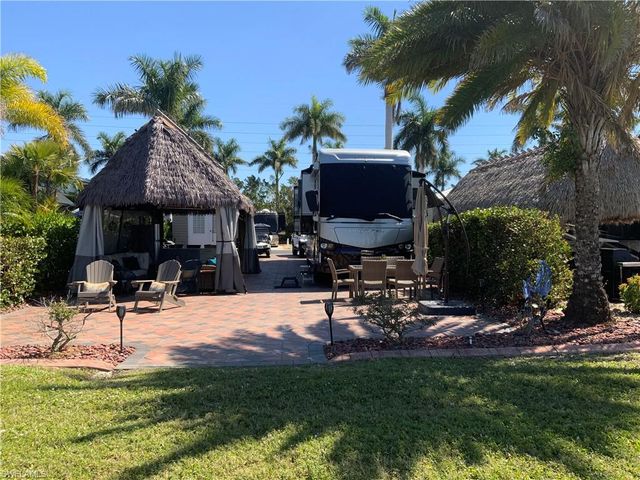 5311 Cypress Trail Resort CIR, Fort Myers, FL 33905