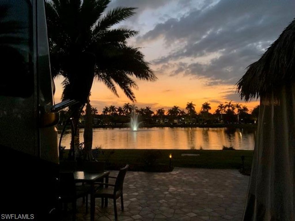 5311 Cypress Trail Resort CIR, Fort Myers, FL 33905
