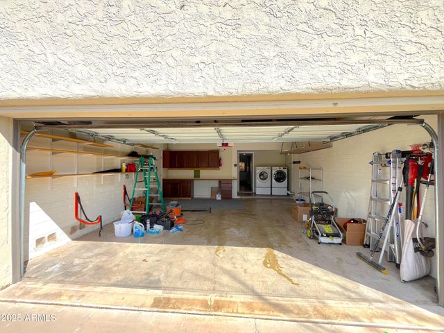 970 E Lobster Trap Lane, Tempe, AZ 85283