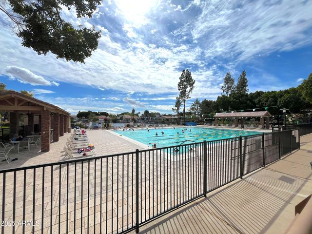 970 E Lobster Trap Lane, Tempe, AZ 85283