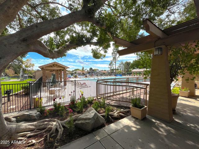 970 E Lobster Trap Lane, Tempe, AZ 85283