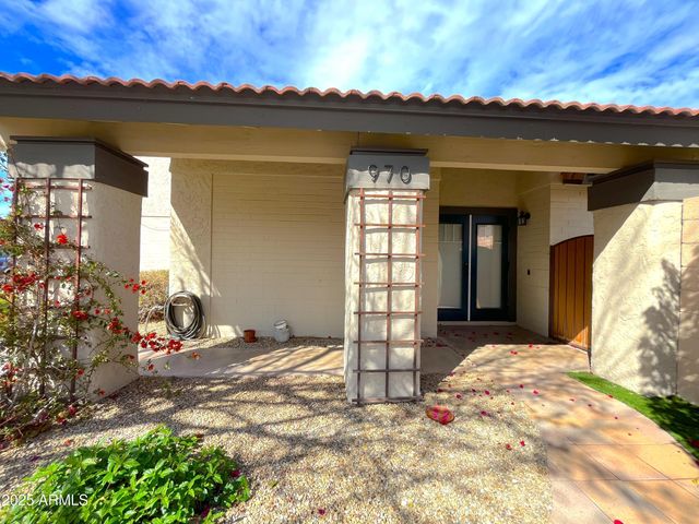 970 E Lobster Trap Lane, Tempe, AZ 85283