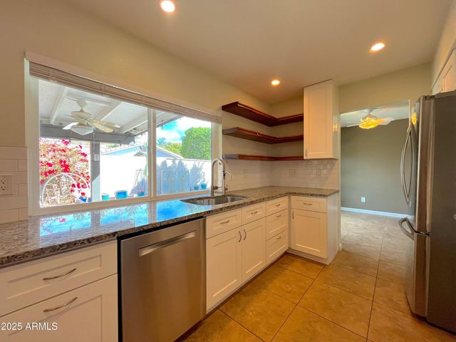 970 E Lobster Trap Lane, Tempe, AZ 85283