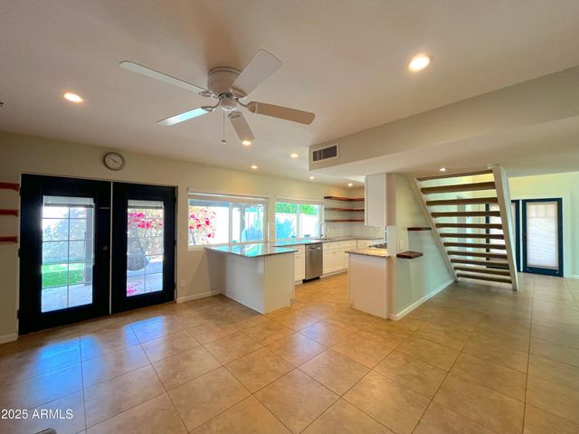 970 E Lobster Trap Lane, Tempe, AZ 85283