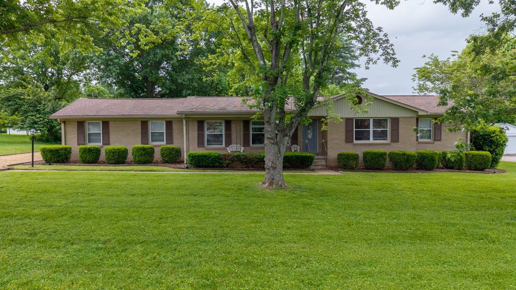 4011 Sheddan Dr, Columbia, TN 38401