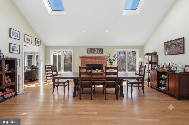29 SUFFOLK LN, Princeton Junction, NJ 08550