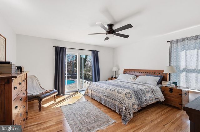 29 SUFFOLK LN, Princeton Junction, NJ 08550