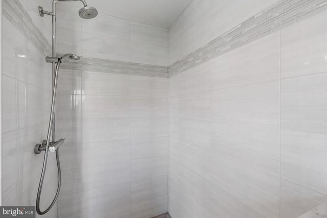 29 SUFFOLK LN, Princeton Junction, NJ 08550