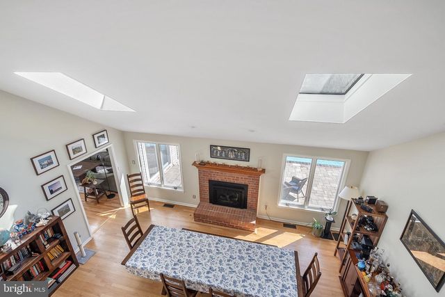 29 SUFFOLK LN, Princeton Junction, NJ 08550