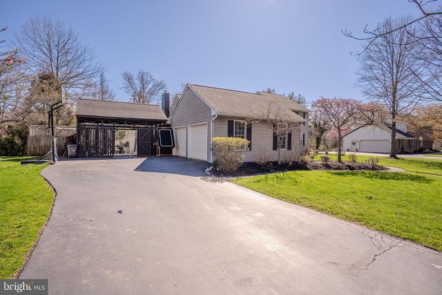 29 SUFFOLK LN, Princeton Junction, NJ 08550