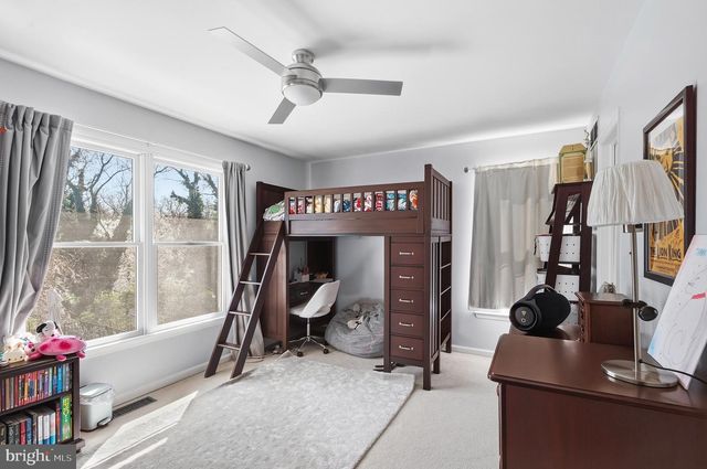 29 SUFFOLK LN, Princeton Junction, NJ 08550