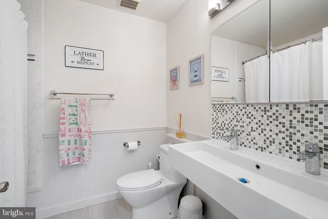 29 SUFFOLK LN, Princeton Junction, NJ 08550