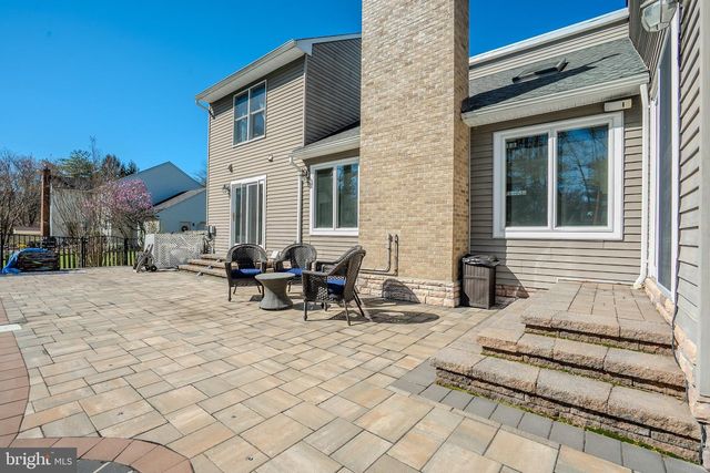 29 SUFFOLK LN, Princeton Junction, NJ 08550