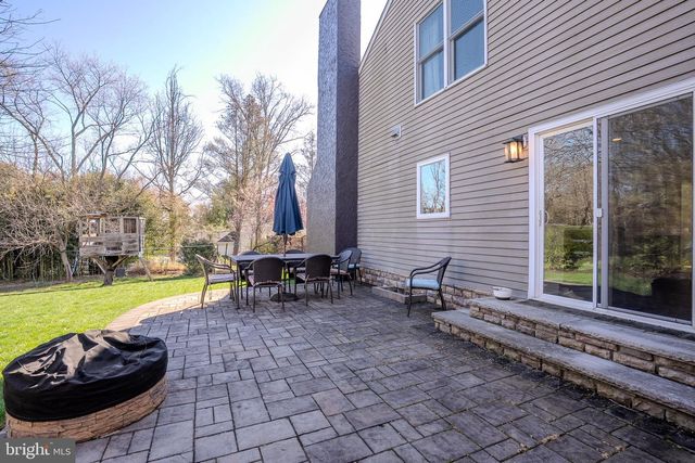 29 SUFFOLK LN, Princeton Junction, NJ 08550