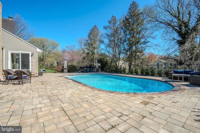 29 SUFFOLK LN, Princeton Junction, NJ 08550
